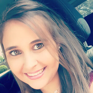 Meet your Posher, Holly